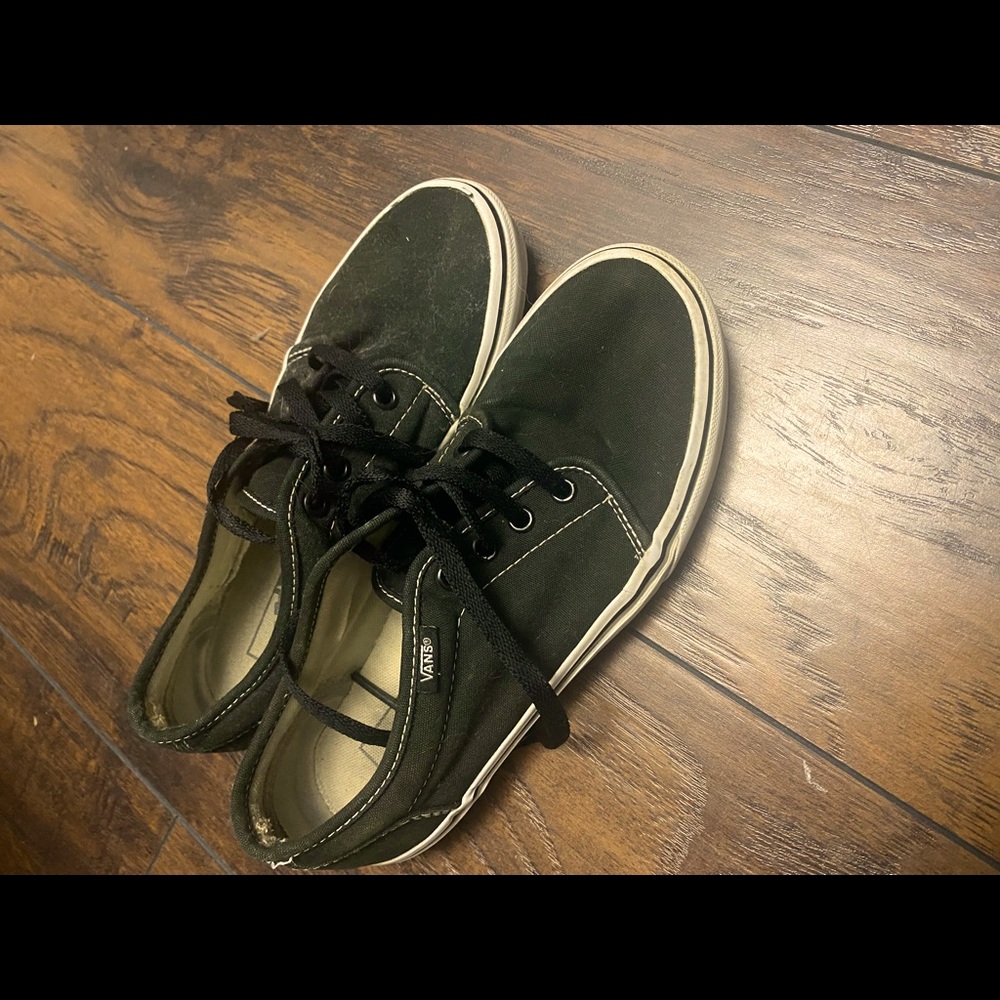 Shoes size 7